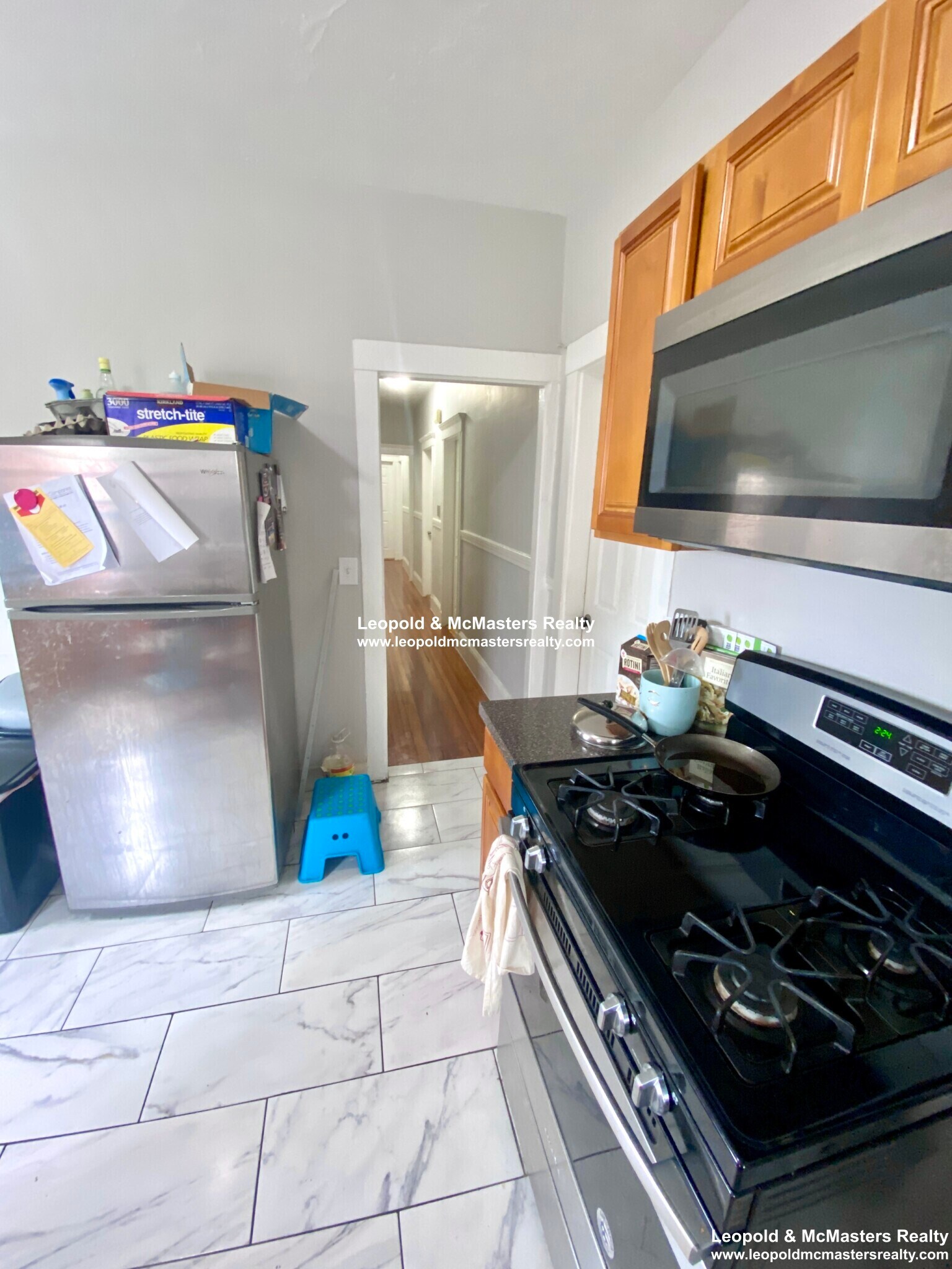 Building Photo - 19 Roseclair St