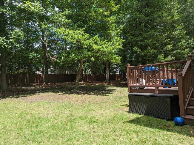 Building Photo - 2021 Terri Creek Dr