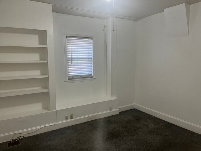 Building Photo - 2620 Poplar Street