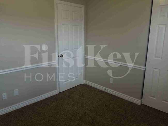 Building Photo - 3380 Chadbury Dr NW