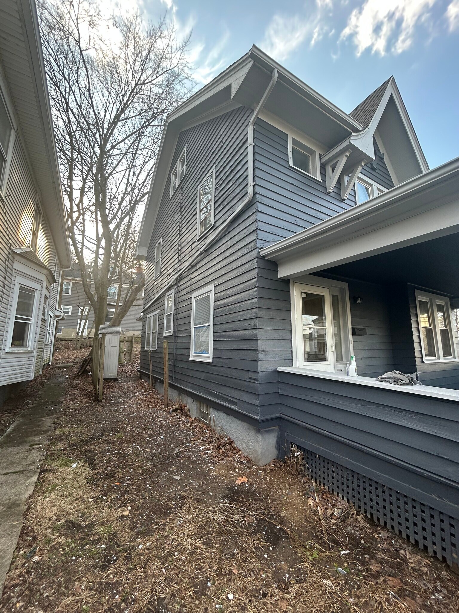 Building Photo - 1603 Manette Pl