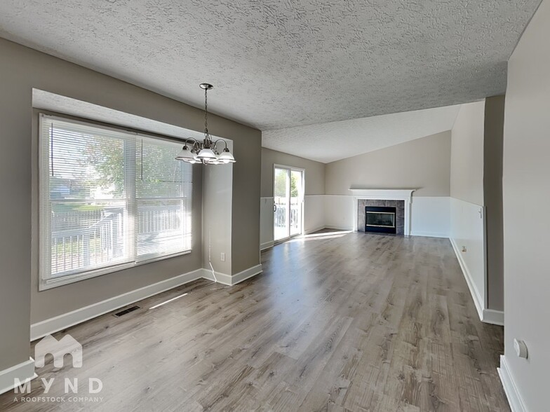 Building Photo - 4573 Dungannon Dr