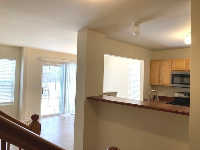 Building Photo - 2441 Stoughton Cir