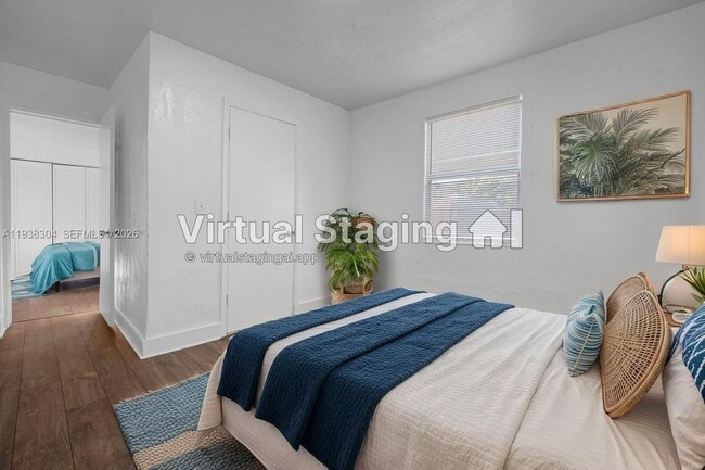 Building Photo - 1505 Monroe St