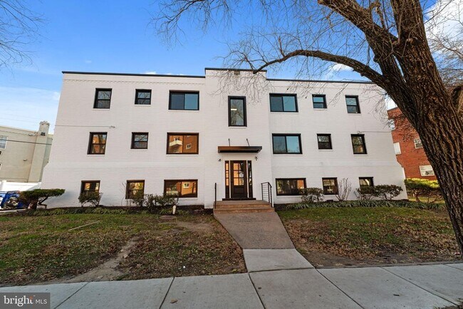 Building Photo - 649 Notabene Dr