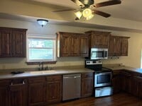 Building Photo - 11152 Thompson Ln