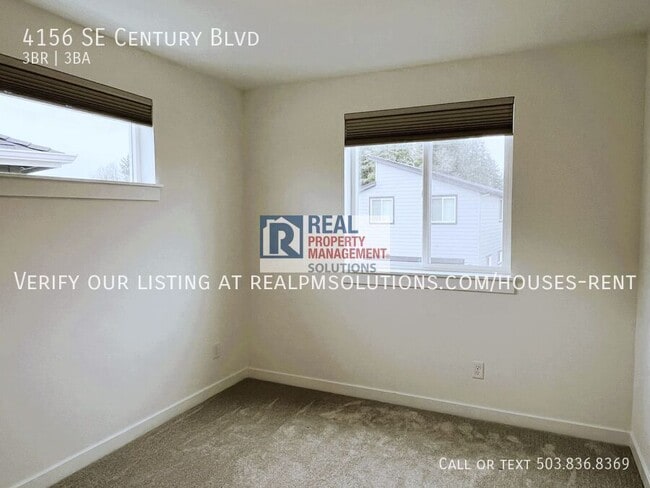 Building Photo - 4156 SE Century Blvd