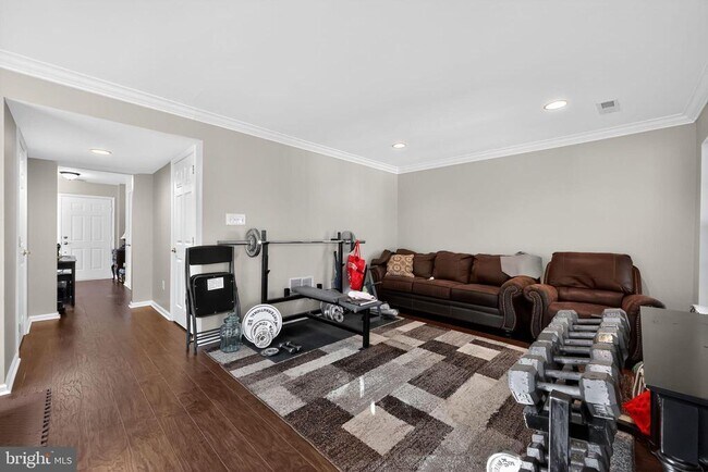 Building Photo - 37 Jessica Ct