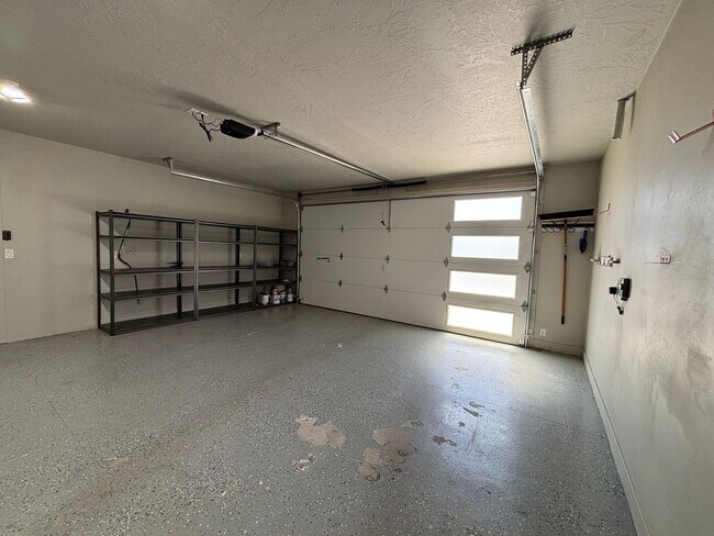 Building Photo - ADORABLE HOUSE FOR RENT IN HURRICANE