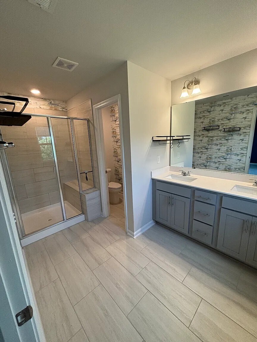 Building Photo - 1002 Kaya Ct