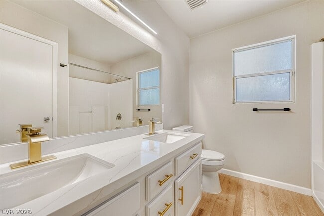 Building Photo - 5228 Boca Del Mar St