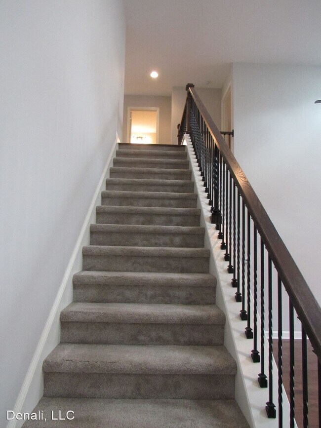 Building Photo - 3 br, 3 bath House - 222 Castle Downs Lane...
