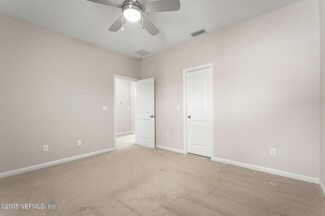 Building Photo - 54 St Barts Ave
