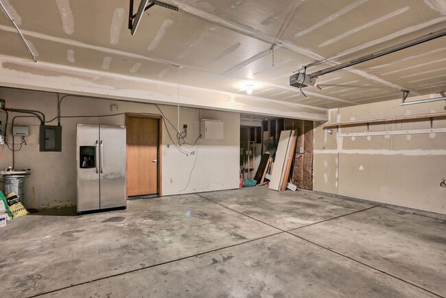 Building Photo - 4 Bedroom home in Fort Collins