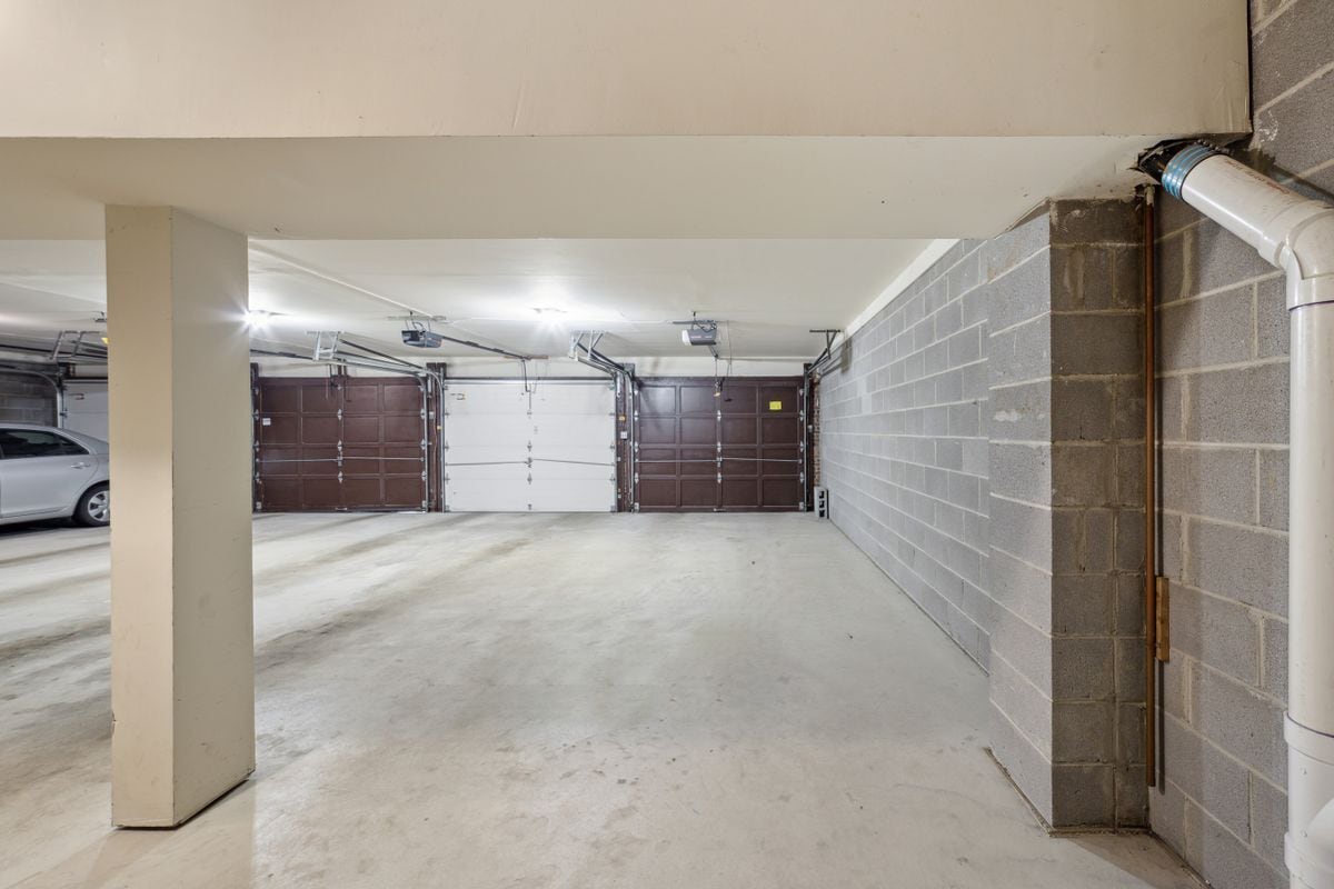 Building Photo - 70 Harristown Rd