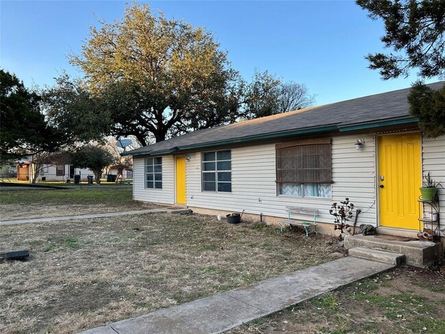 Primary Photo - 1312 Dartmouth Ave