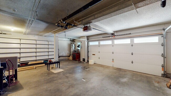 Building Photo - 360 S Orange Grove Blvd