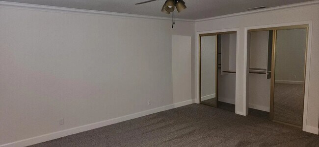 Building Photo - 2090 N Berkeley Ave