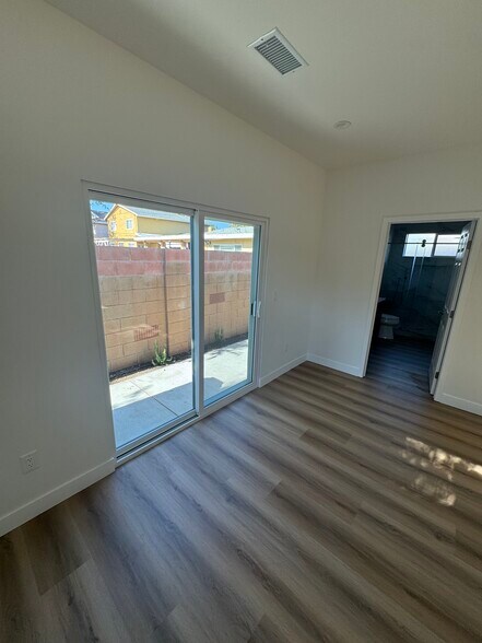 Building Photo - 15920 Eccles St