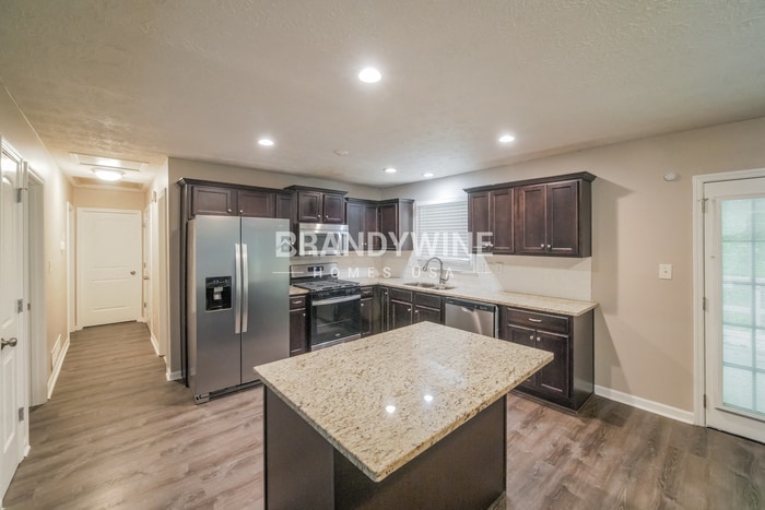 Building Photo - 1066 Basswood Ct