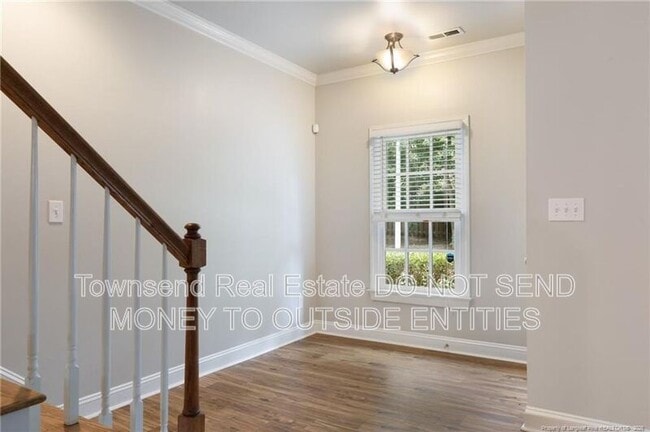 Building Photo - 320 Glenburney Dr