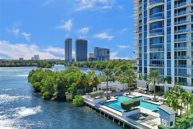 Building Photo - 17111 Biscayne Blvd