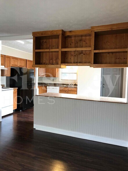 Building Photo - 4113 Alberta St