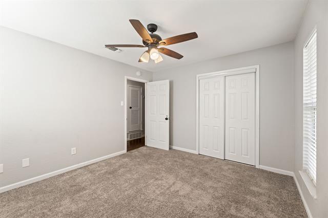 Building Photo - 8009 Northbrook Dr