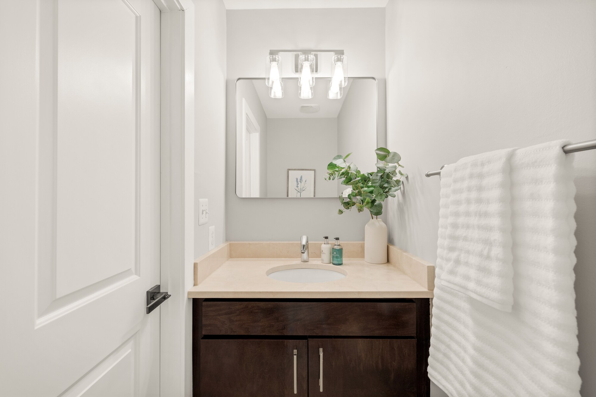 Main Level Half Bath - 1912 8th St NW