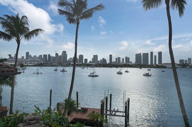 Building Photo - 432 S Hibiscus Dr