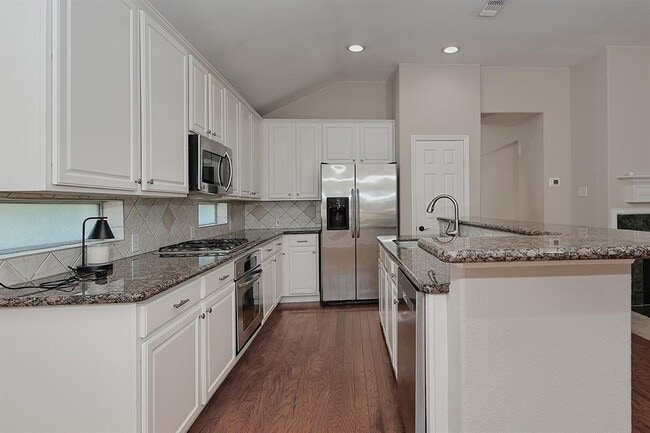 Building Photo - 99 E Foxbriar Forest Cir