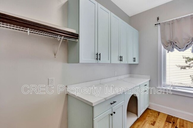 Building Photo - 1392 Eden Rd