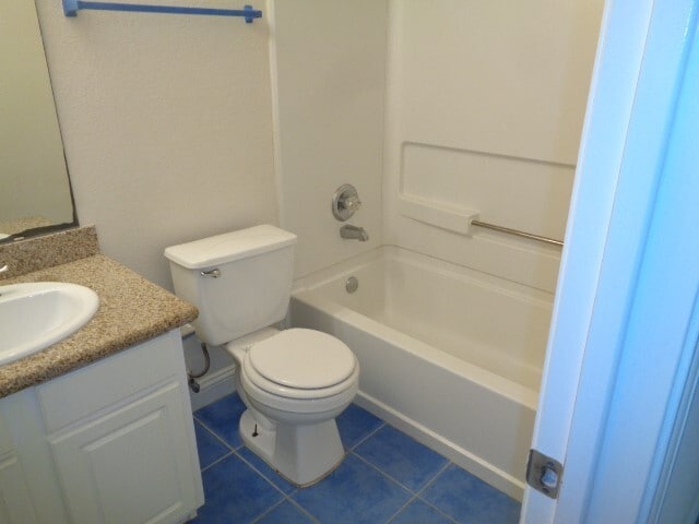 Building Photo - 11310 Seven Sisters Dr