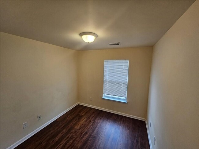 Building Photo - 2425 Ivey Crest Cir