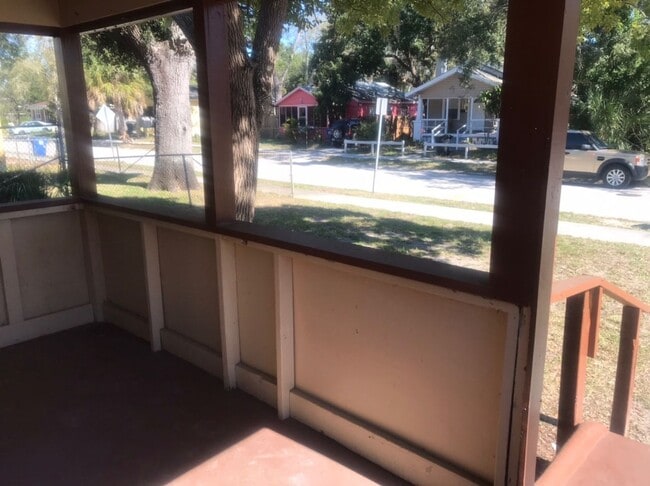 Building Photo - MOVE IN SPECIAL   House for Rent - St Pete...