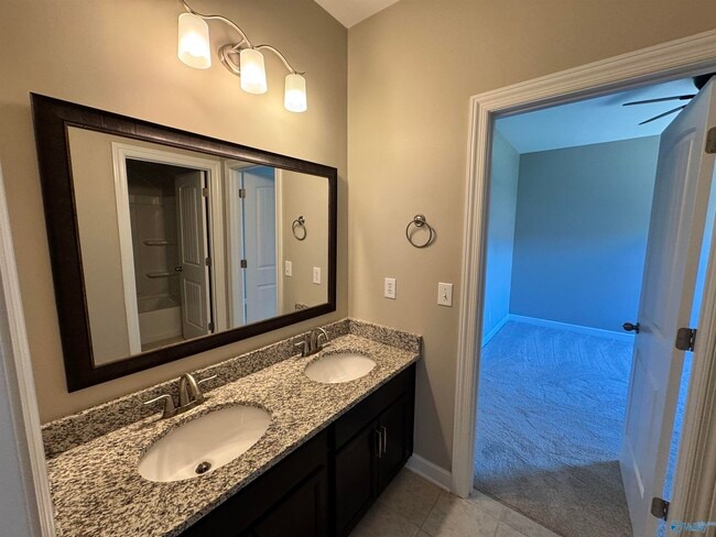 Building Photo - 155 Sougahatchee Dr