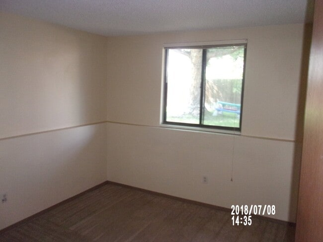 Building Photo - Littleton Ranch Style Townhome - 2 Bedroom...
