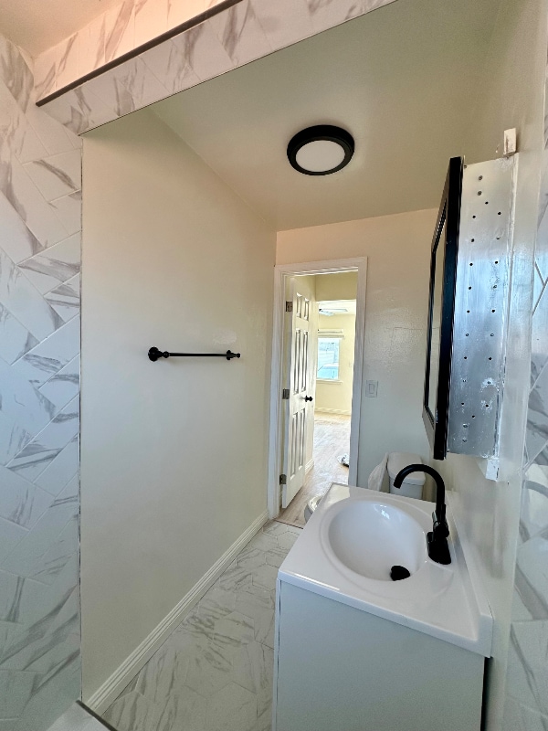 Building Photo - 818 Cedar St