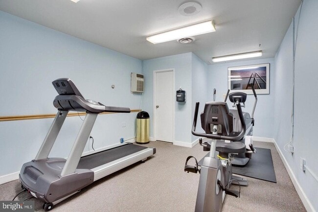 Building Photo - 5300 Holmes Run Pkwy