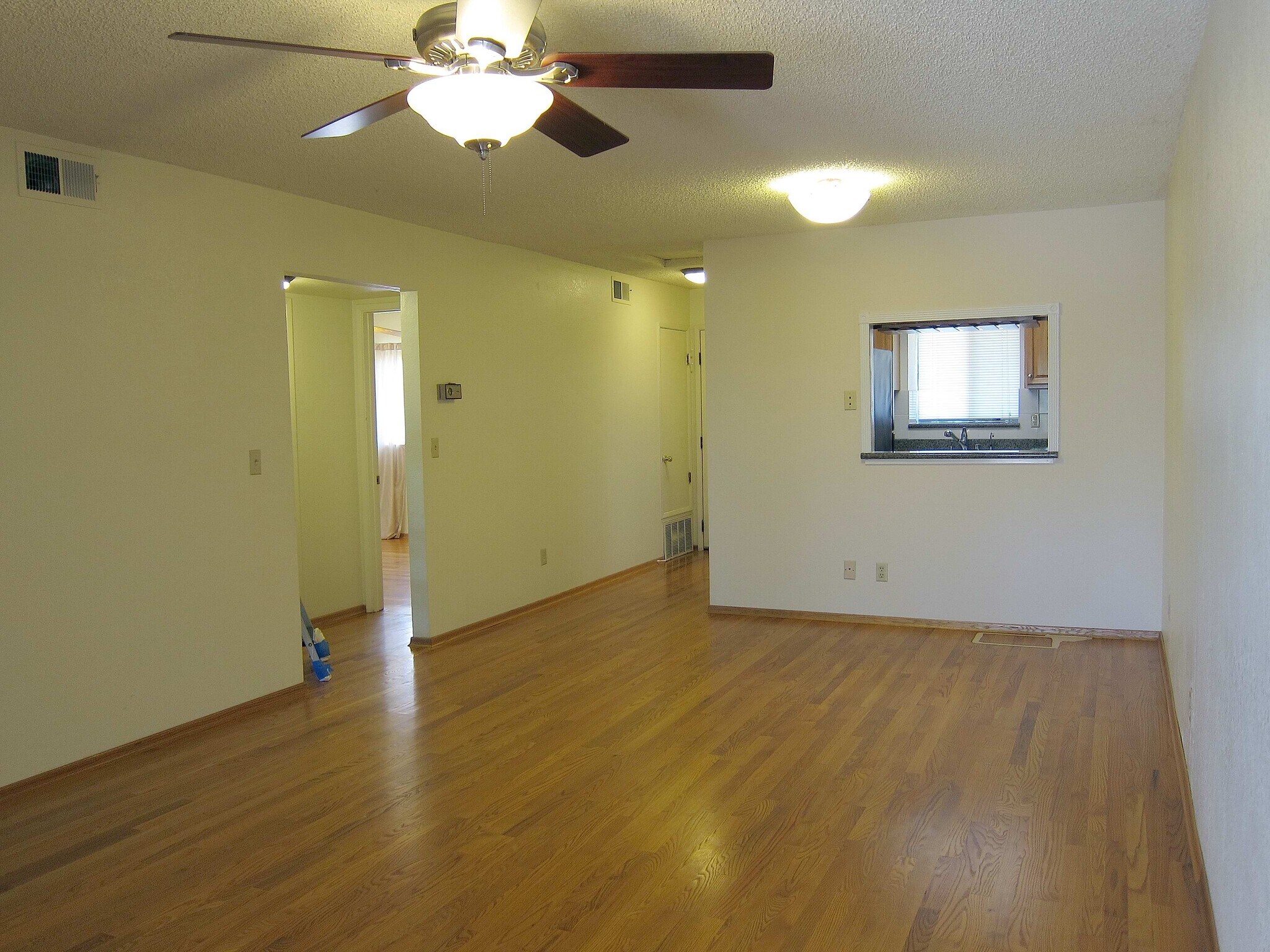 Building Photo - 3014 Shadow Springs Pl