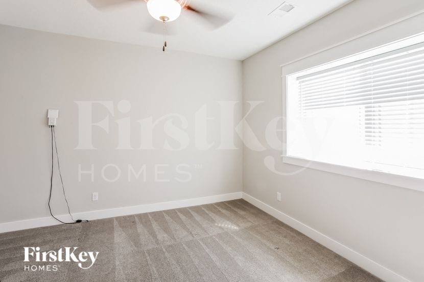 Building Photo - 13810 NW 73rd St