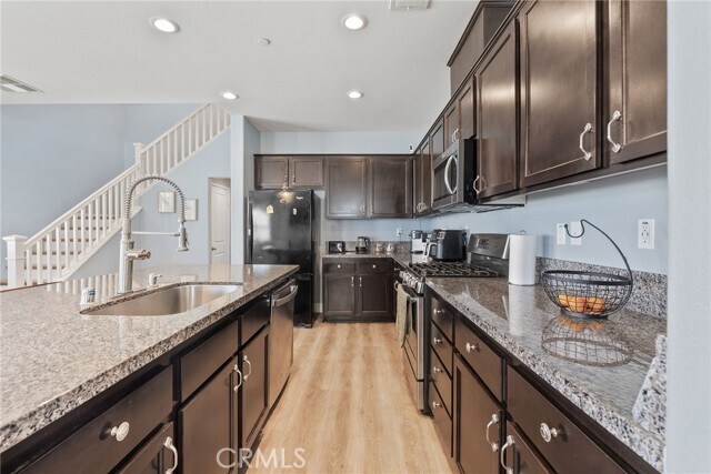 Building Photo - 1519 Onyx