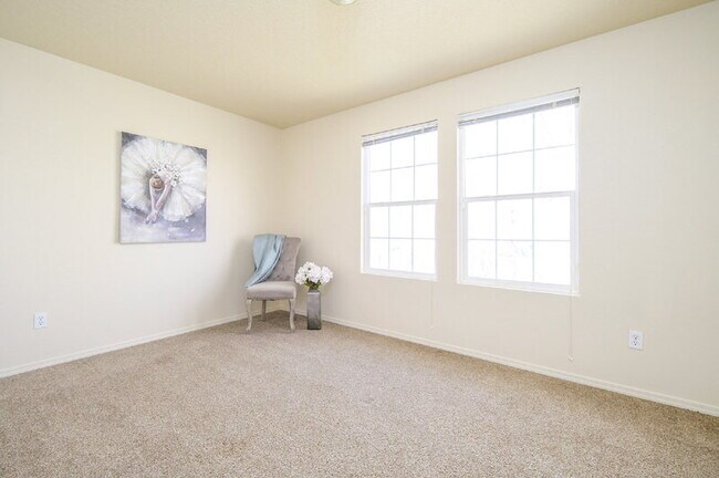 Building Photo - 6561 S Covewood Way