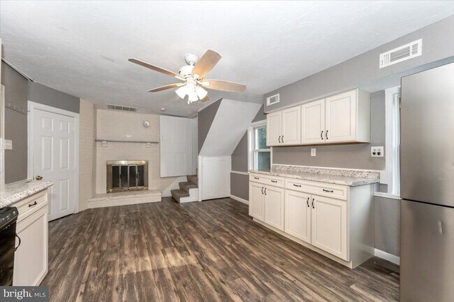 Building Photo - 15 W Frederick St