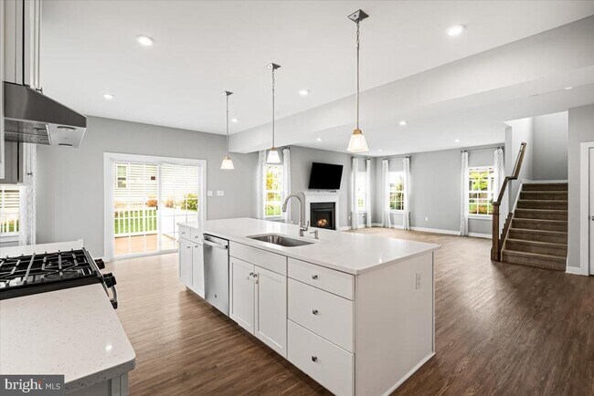 Building Photo - 712 Wallasey Dr