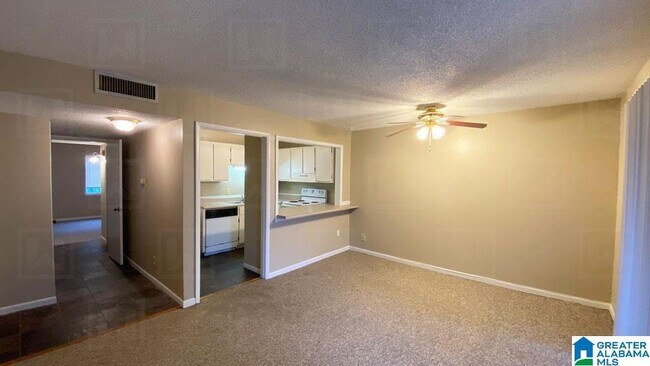 Building Photo - 1325 31st St S