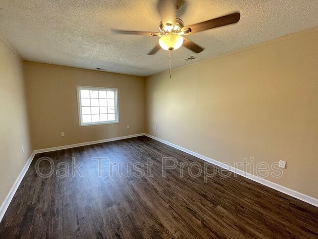 Building Photo - 103 Cambell Ct