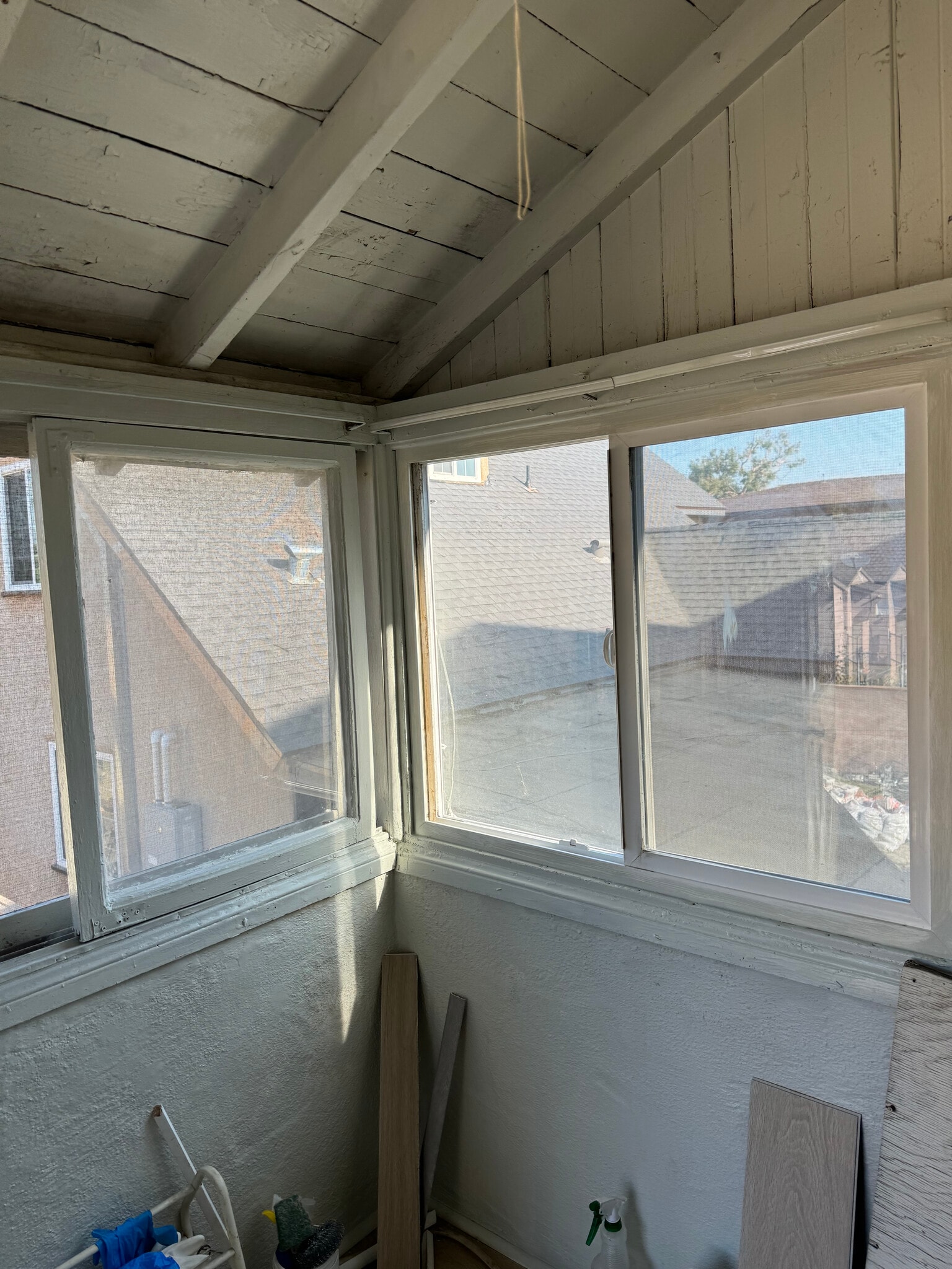 Building Photo - 5943 Primrose Ave