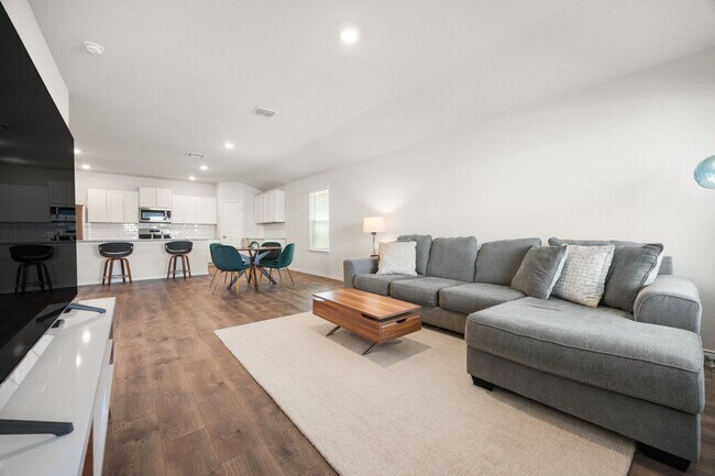 Building Photo - Lease Home in Comal County is Ready for Im...