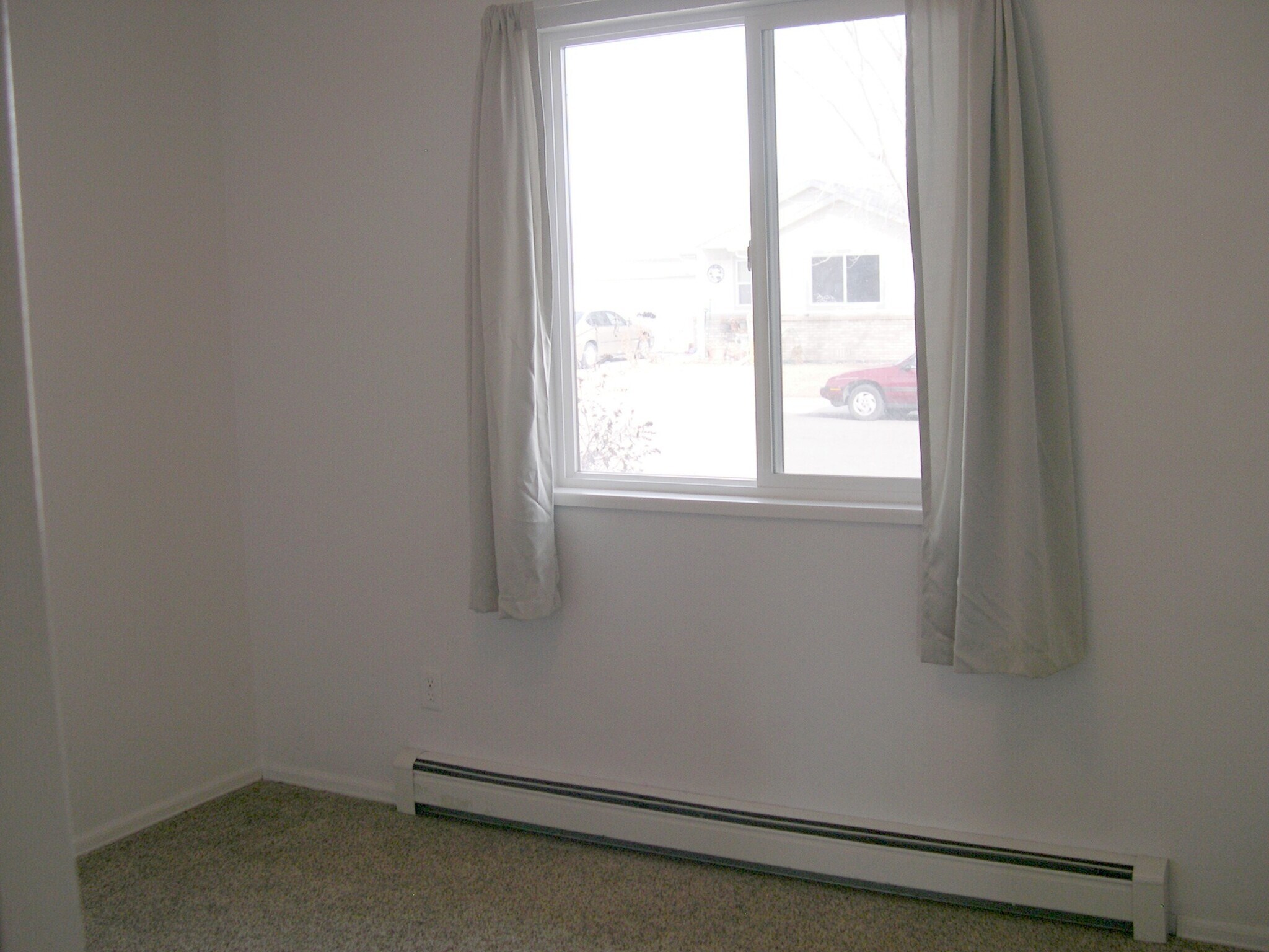 Building Photo - 461 N Sun Ct